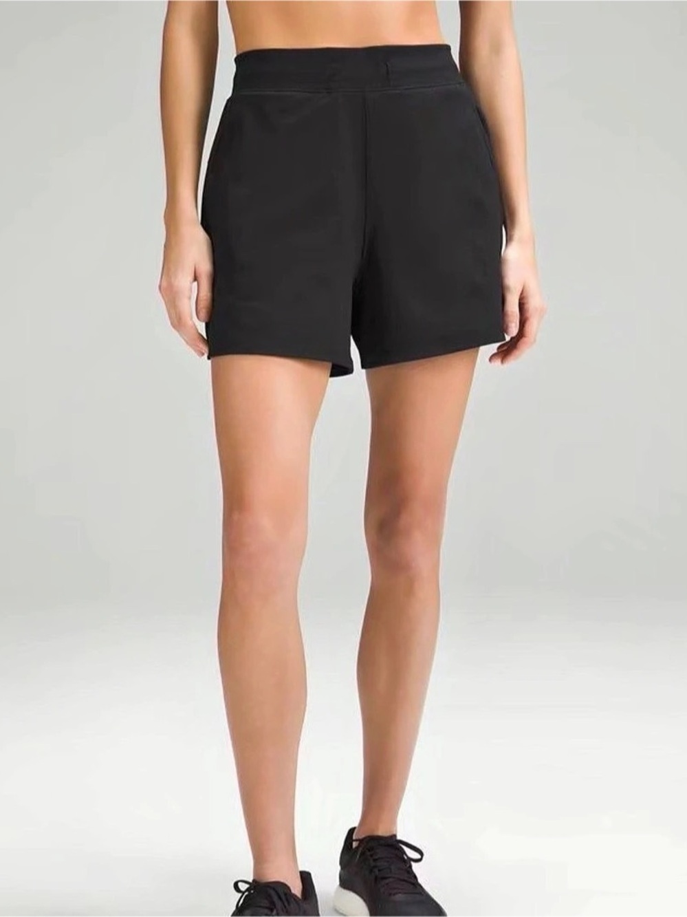Lululemon license to train high rise 4" Shorts